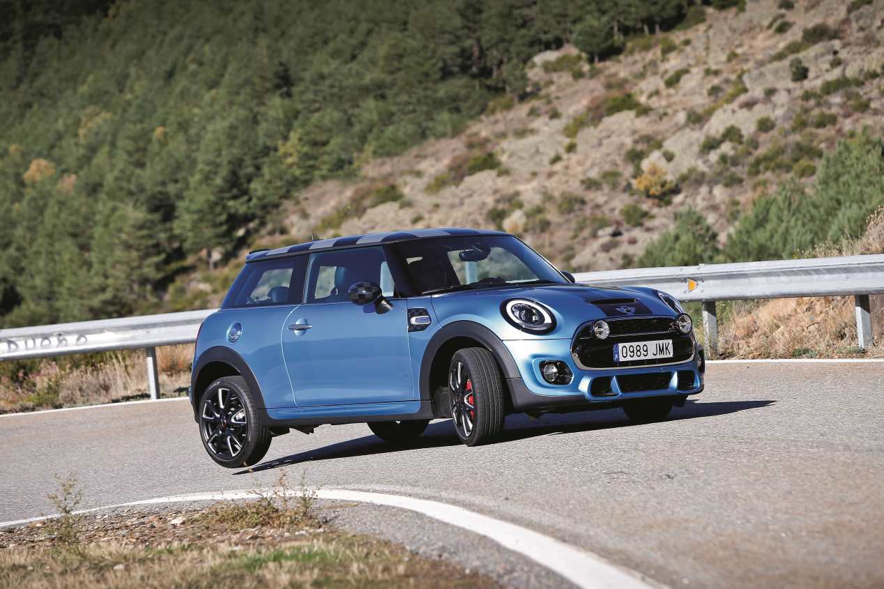 Los 10 coches deportivos más divertidos por menos de 30.000 euros