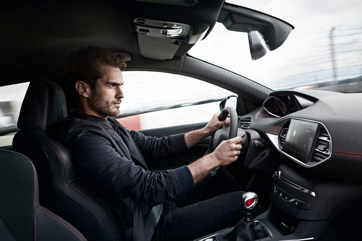 Las mejores fotos de los Peugeot 308 GTi y 308 SW 2017