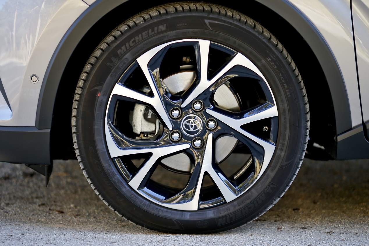 Toyota C-HR: el éxito del SUV híbrido, a examen