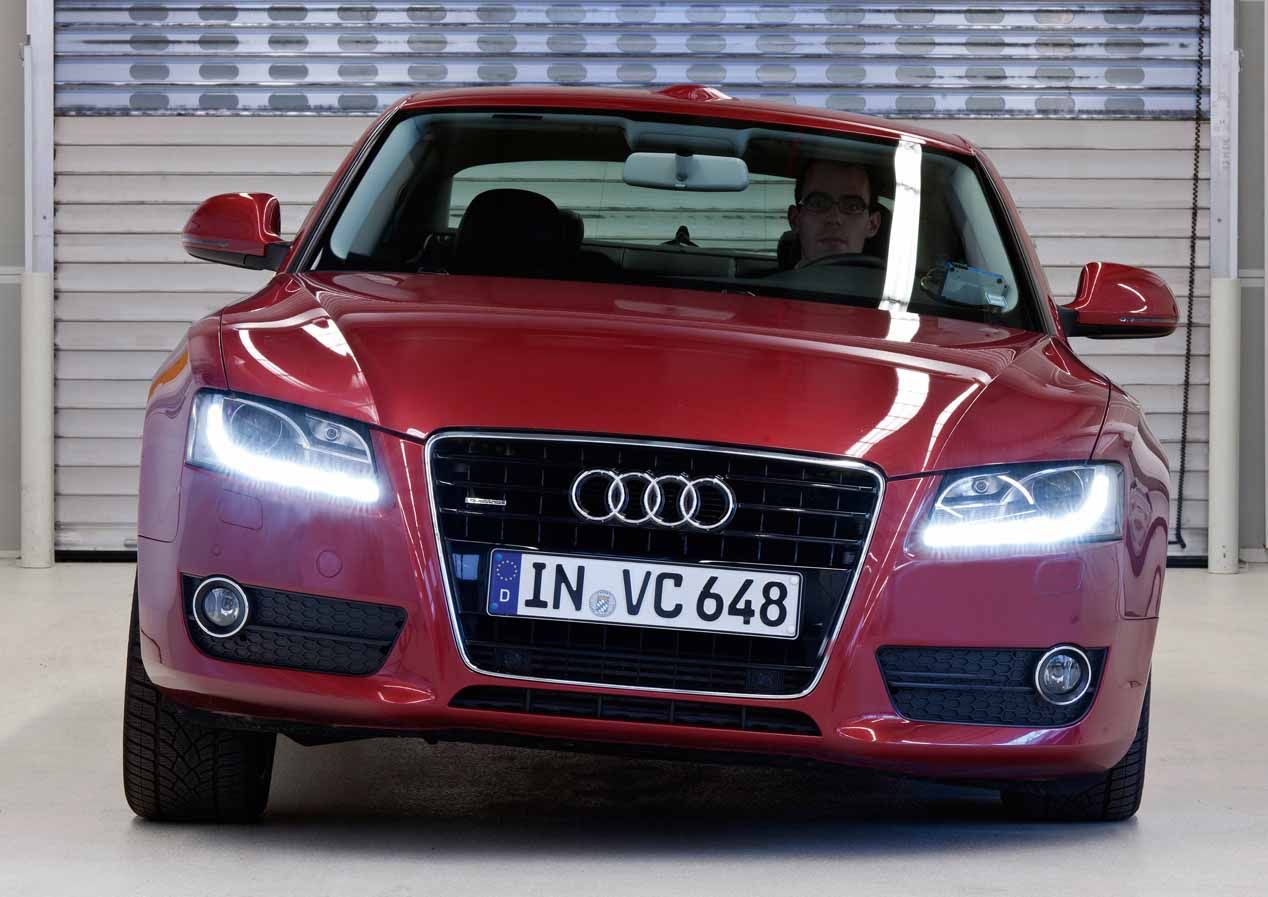 Amortiguación eléctrica en el Audi A8 y ¿suspensión pendular para aumentar el confort y evitar el mareo?