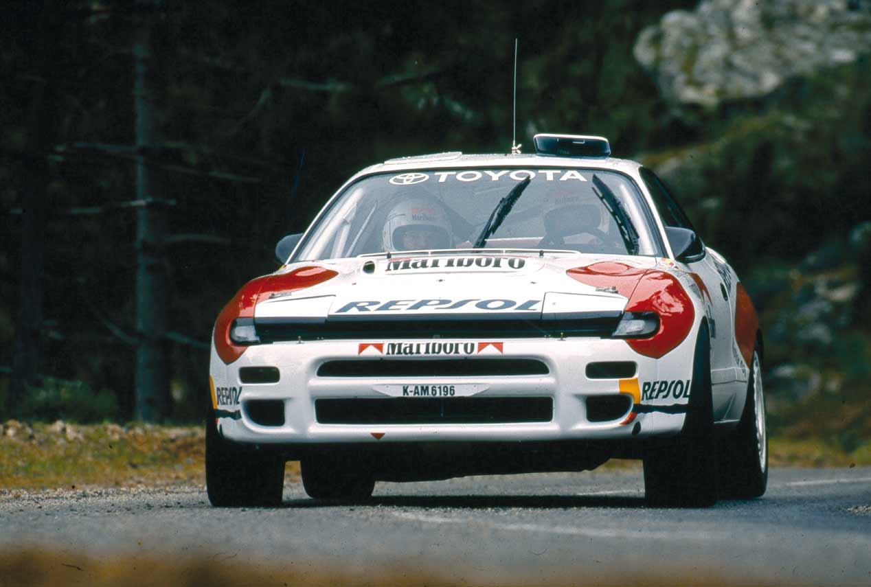 Prueba original del Toyota Celica Turbo 4WD Grupo A de Carlos Sainz, ¡qué cochazo!