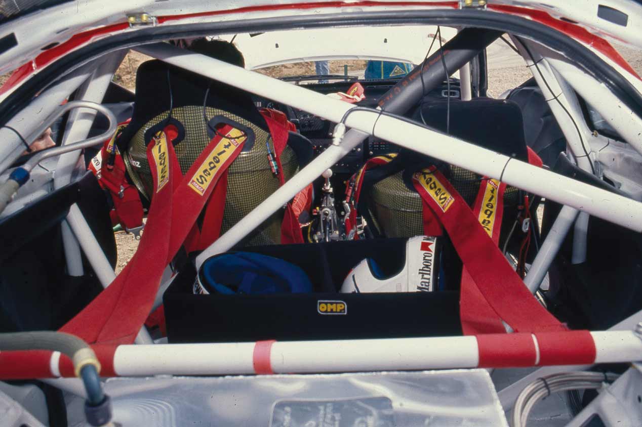 Prueba original del Toyota Celica Turbo 4WD Grupo A de Carlos Sainz, ¡qué cochazo!