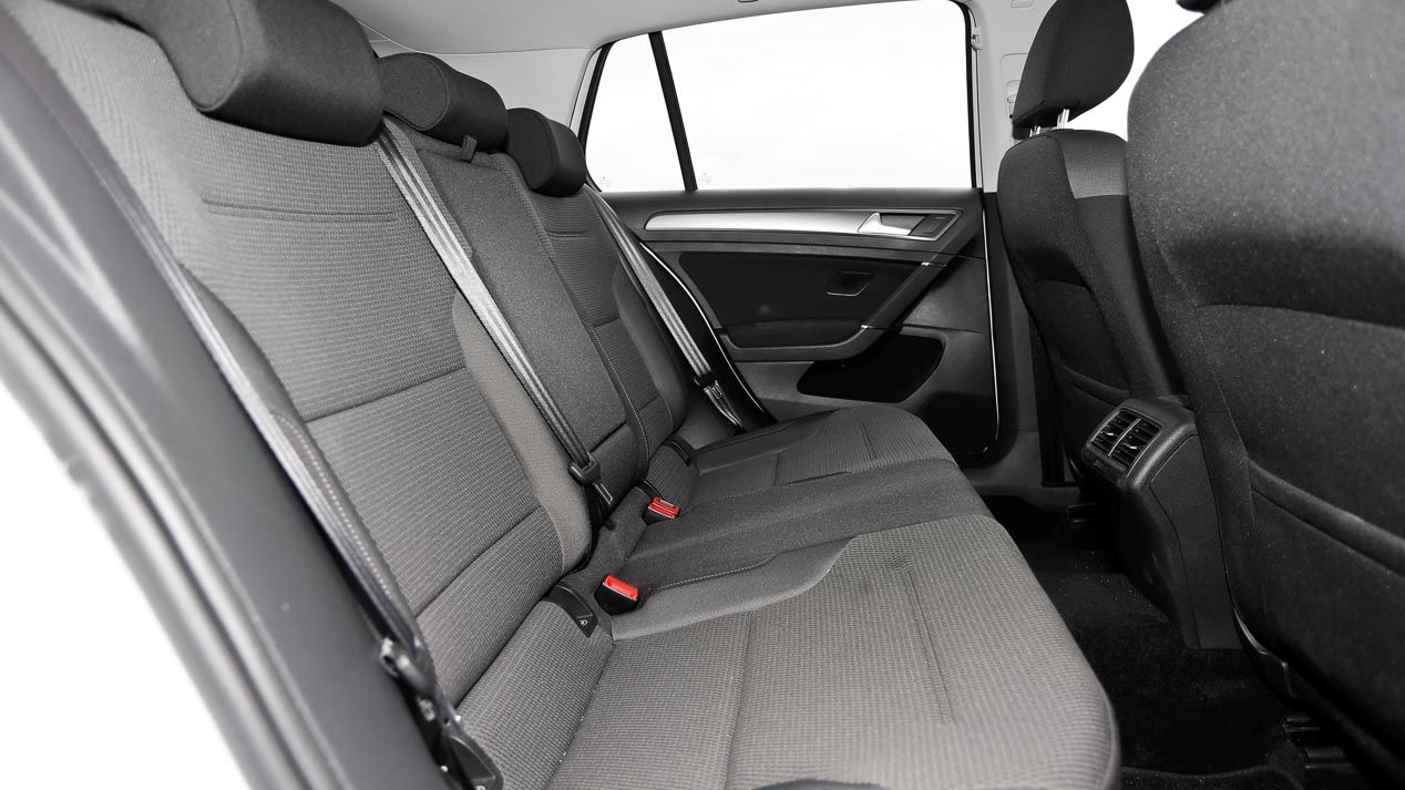 Hyundai i30 1.0 TGDI vs Volkswagen Golf 1.0 TSI, asalto al líder