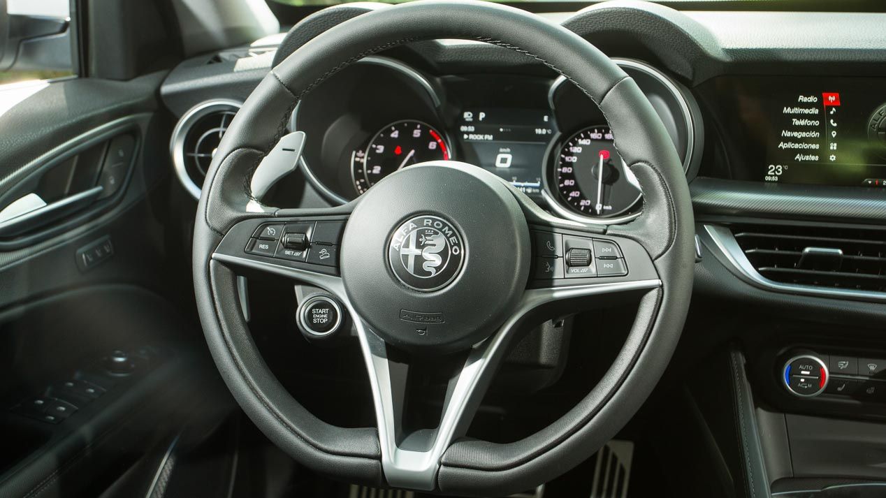 Superprueba: Alfa Romeo Stelvio 2.0 Q4, un gran SUV