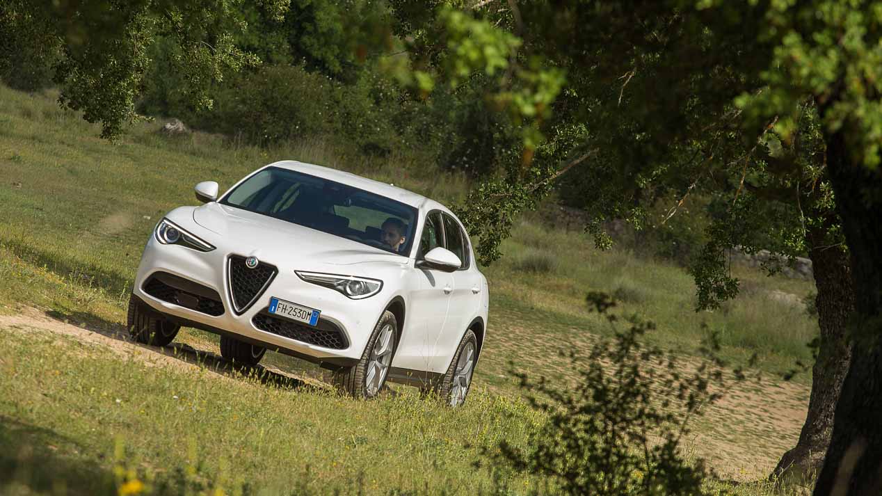 Superprueba: Alfa Romeo Stelvio 2.0 Q4, un gran SUV
