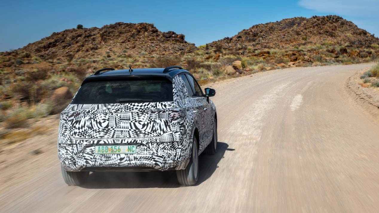 El Skoda Karoq y el VW T-Roc, en imágenes