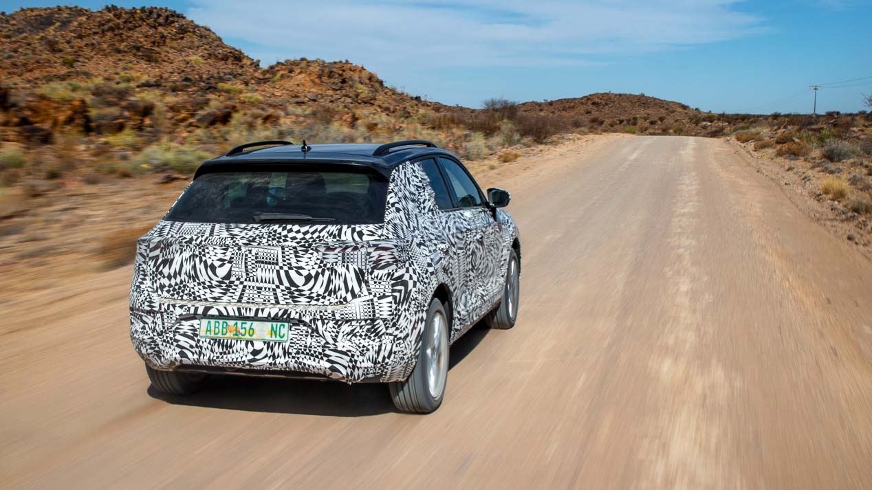 El Skoda Karoq y el VW T-Roc, en imágenes