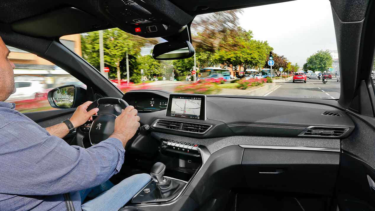 Peugeot 5008 1.6 BlueHDi 120 CV ¿Potencia para 7 plazas?