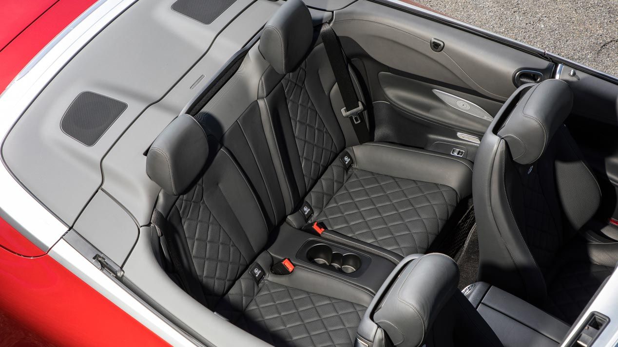 Mercedes E Cabrio, un cabrio cómodo, lujoso y tecnológicamente muy avanzado