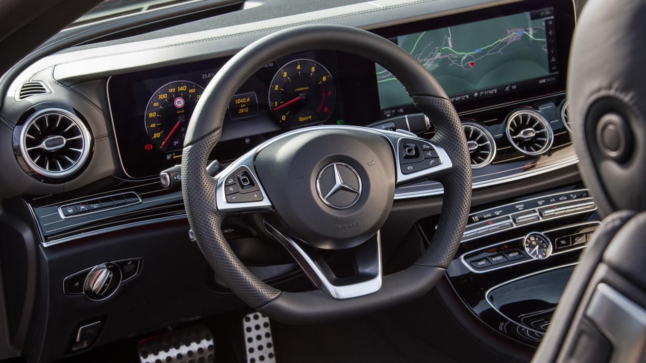 Mercedes E Cabrio, un cabrio cómodo, lujoso y tecnológicamente muy avanzado