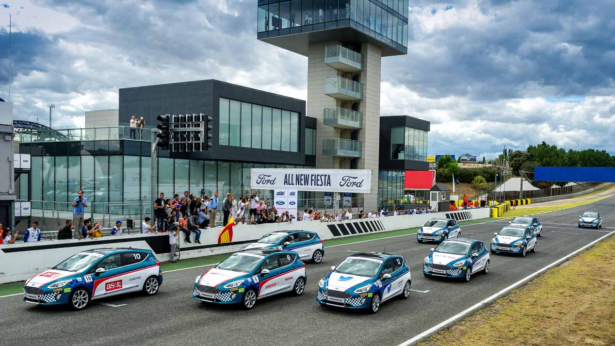 24 horas solidarias de Ford, por una buena causa
