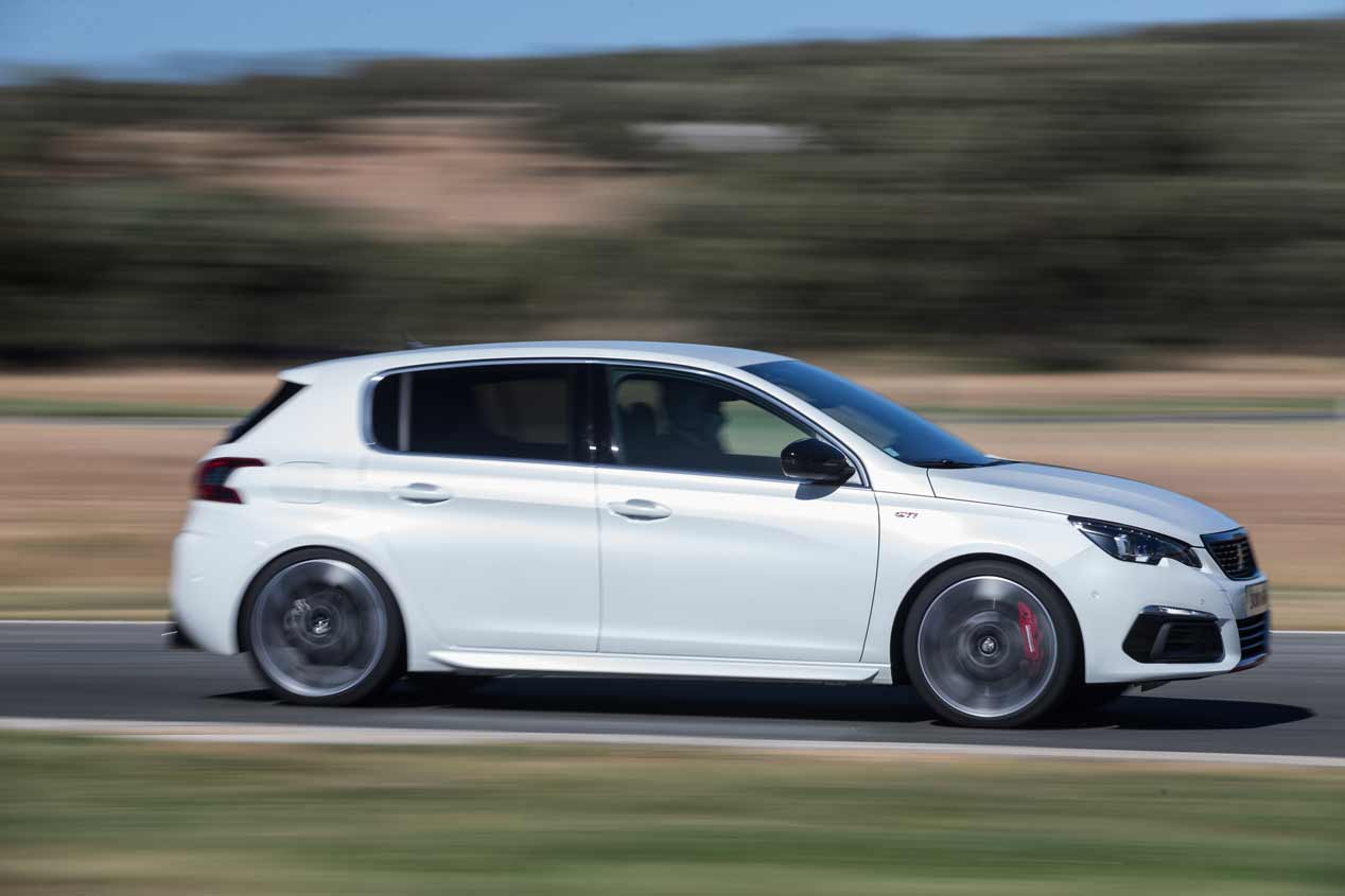 A prueba el Peugeot 308 GTI 2017