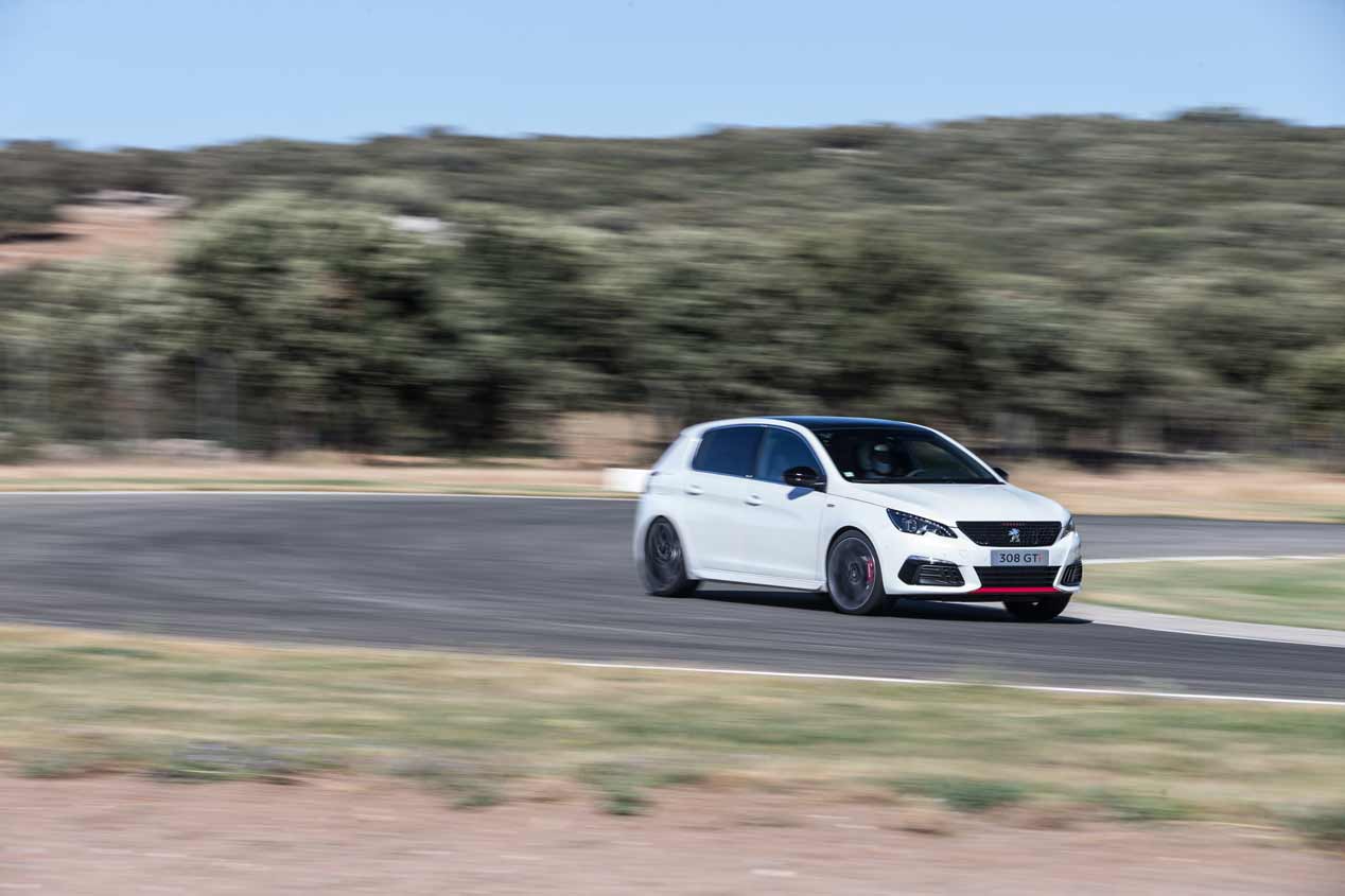 A prueba el Peugeot 308 GTI 2017