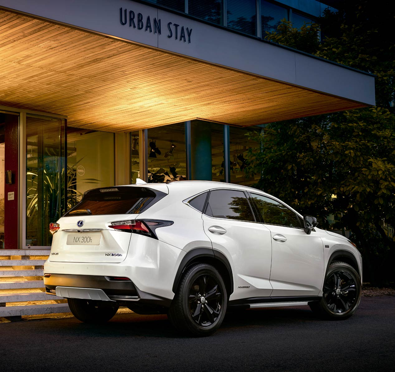 Lexus y su gama de coches: cien por cien híbridos