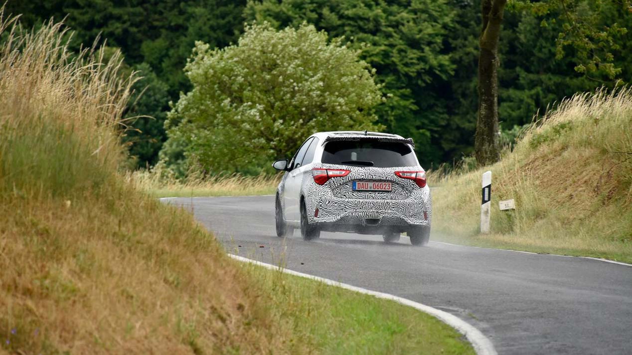 Toyota Yaris GRMN: nos subimos al nuevo deportivo japonés