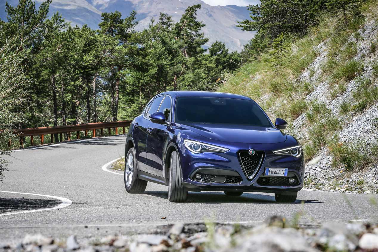 Alfa Romeo Stelvio 2.2D de 180 CV y 2.0 turbo de 200 CV