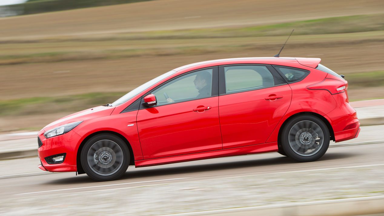 Comparativa Ford Focus EcoBoost 125 frente a Mazda 3 Skyactiv-G 120
