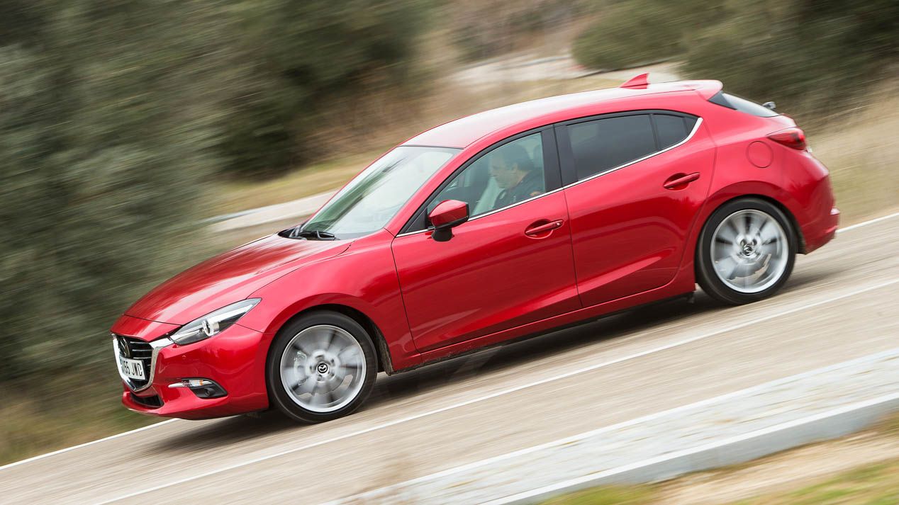 Comparativa Ford Focus EcoBoost 125 frente a Mazda 3 Skyactiv-G 120