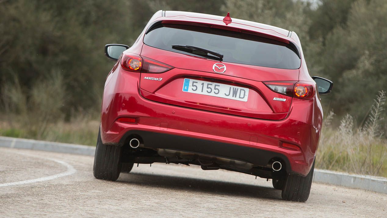 Comparativa Ford Focus EcoBoost 125 frente a Mazda 3 Skyactiv-G 120