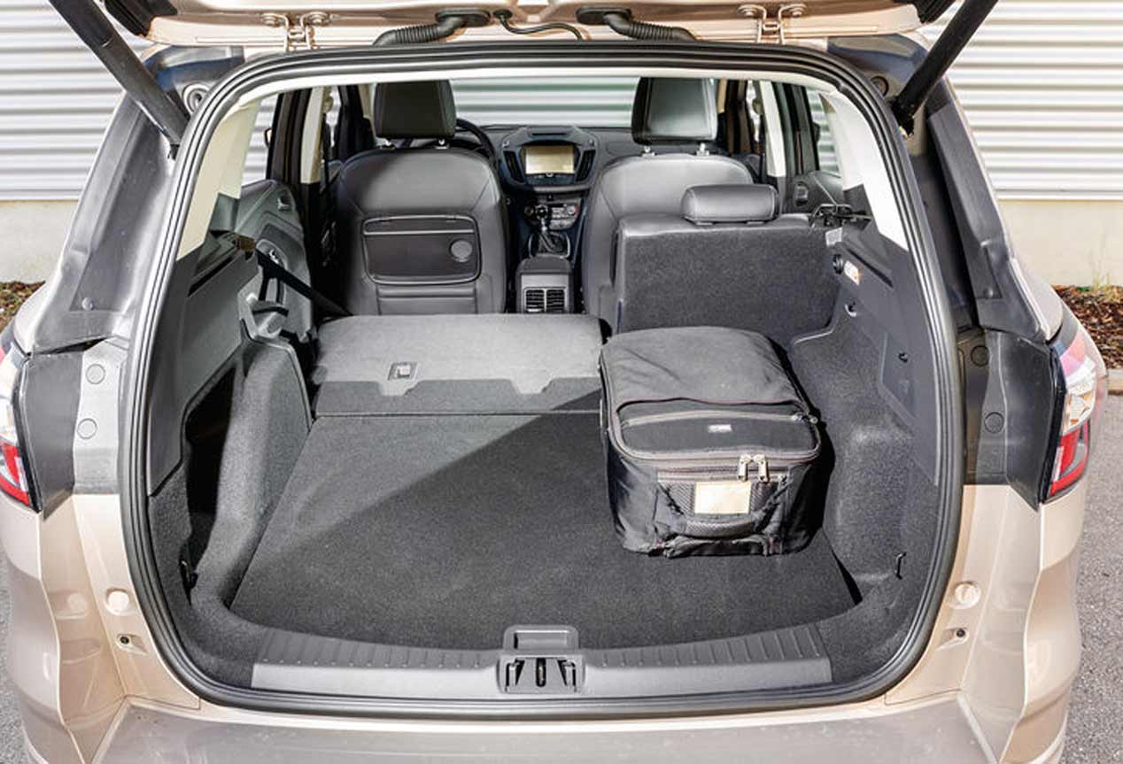 Peugeot 3008, Hyundai Tucson y Ford Kuga, a prueba