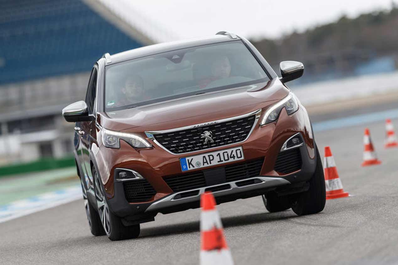 Peugeot 3008, Hyundai Tucson y Ford Kuga, a prueba