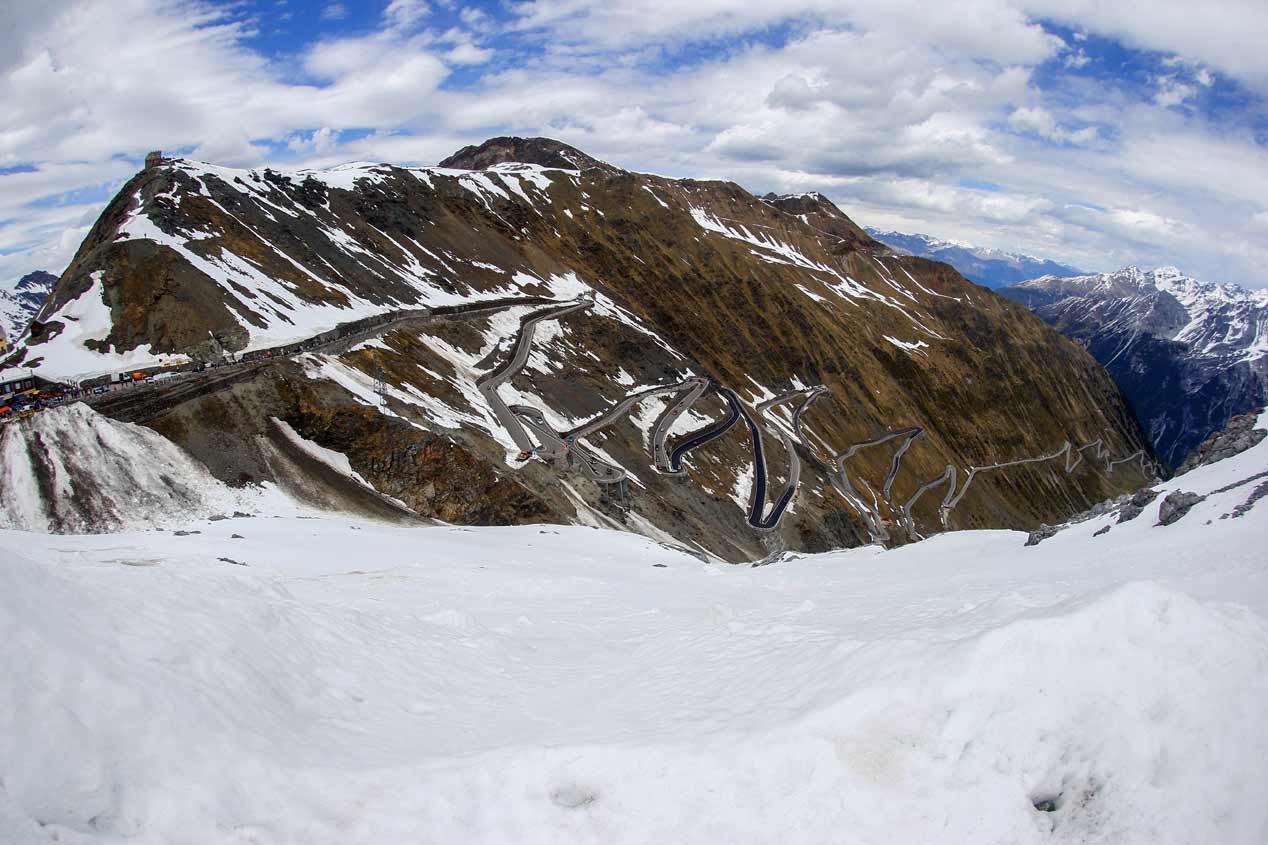 El puerto Passo dello Stelvio, en coche