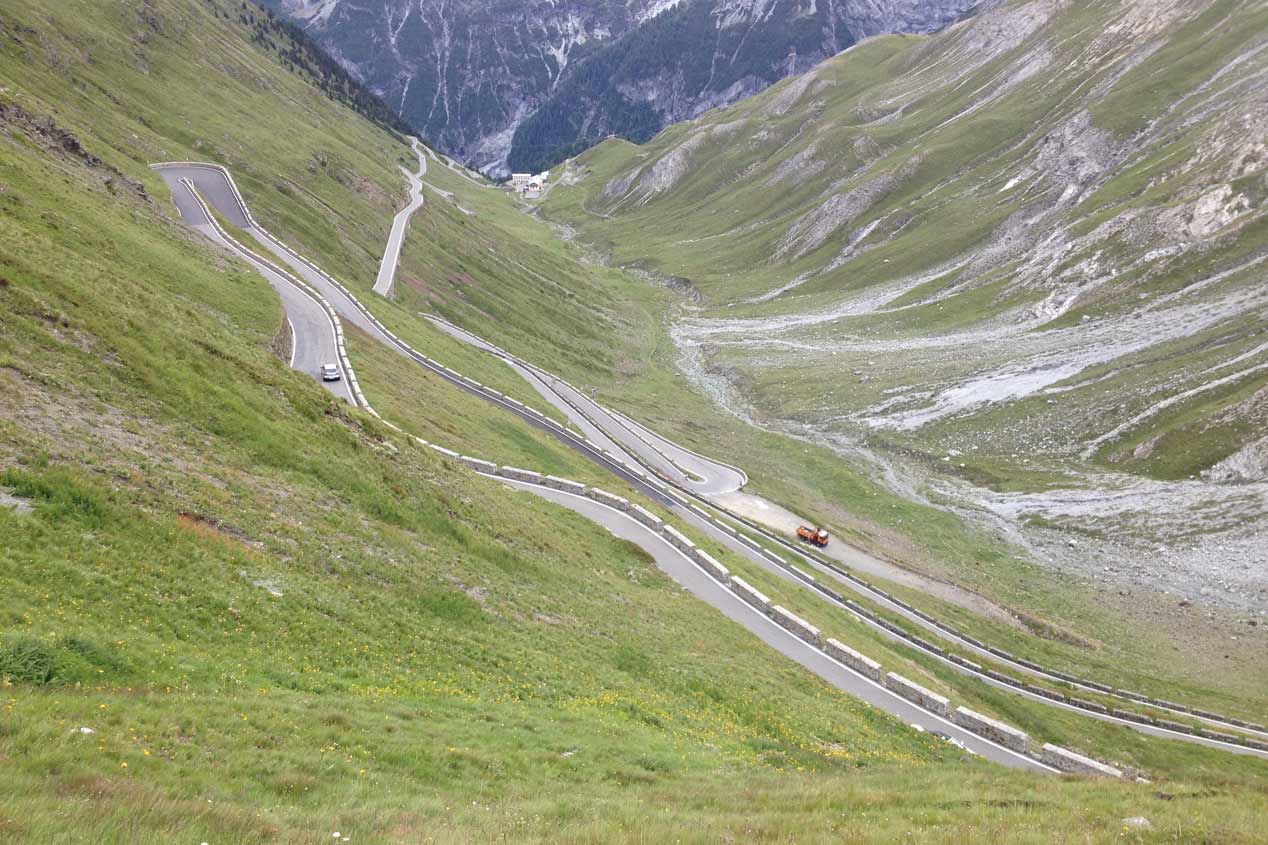 El puerto Passo dello Stelvio, en coche