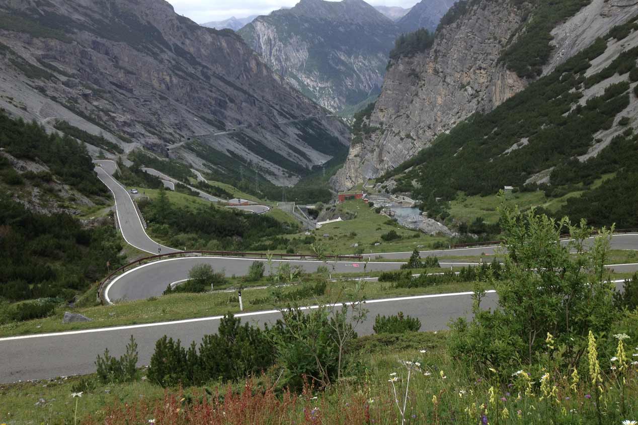 El puerto Passo dello Stelvio, en coche