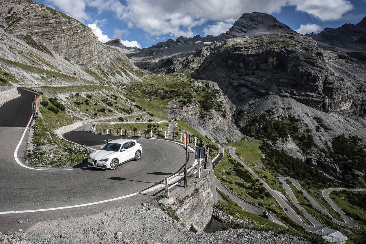 El puerto Passo dello Stelvio, en coche