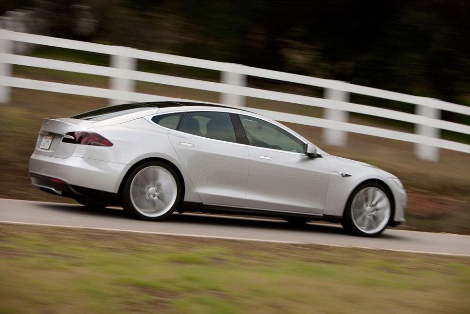 El Tesla Model S ya supera los 1.000 kilómetros con una única carga