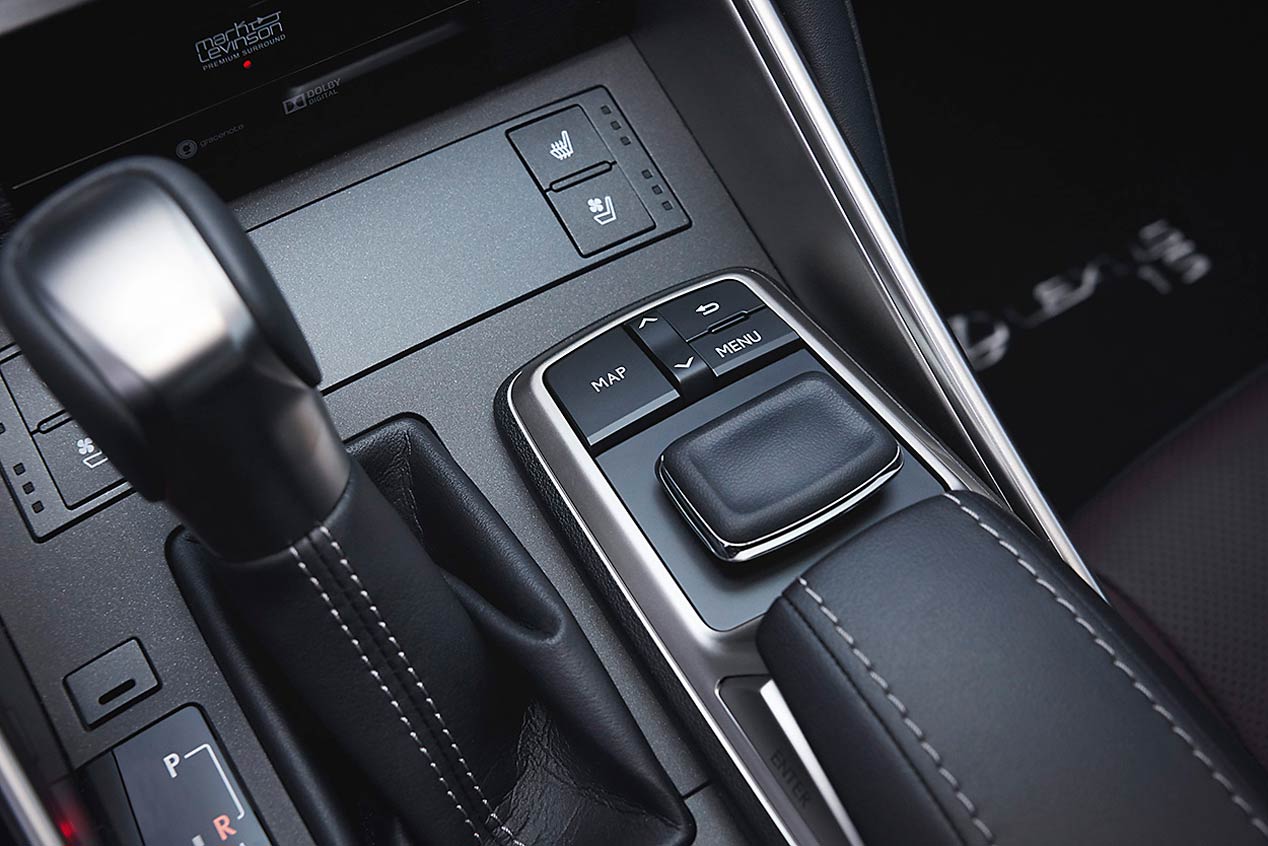 Lexus IS 300h: equilibrio, suavidad, eficiencia...