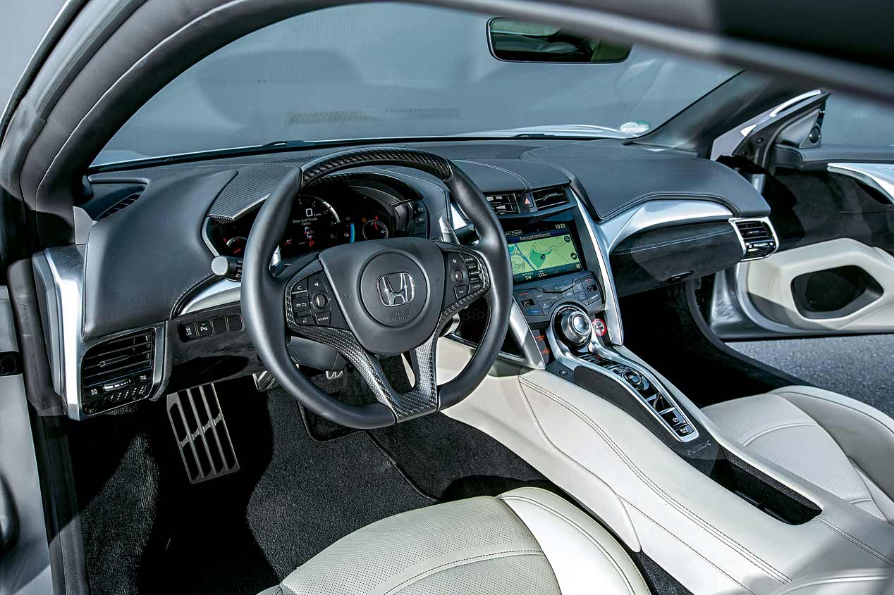 A prueba el Honda NSX y el McLaren 570S