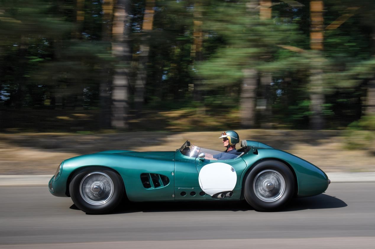 Pagan casi 20 millones de euros por este Aston Martin DBR1