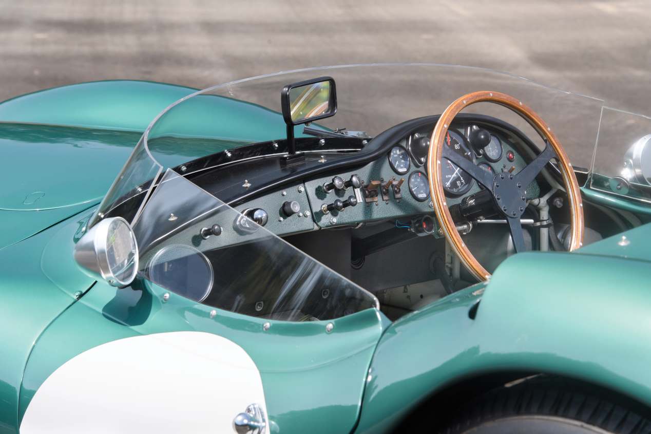 Pagan casi 20 millones de euros por este Aston Martin DBR1