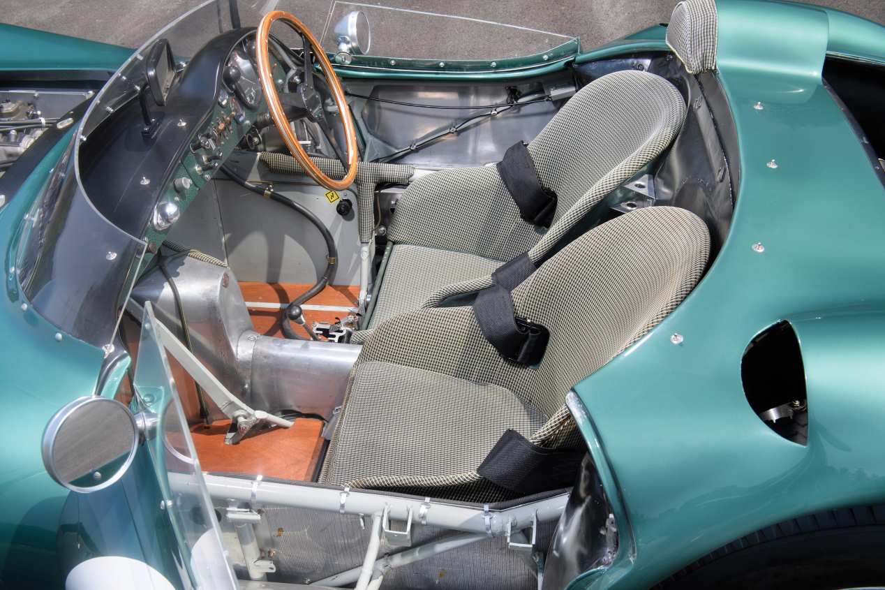 Pagan casi 20 millones de euros por este Aston Martin DBR1