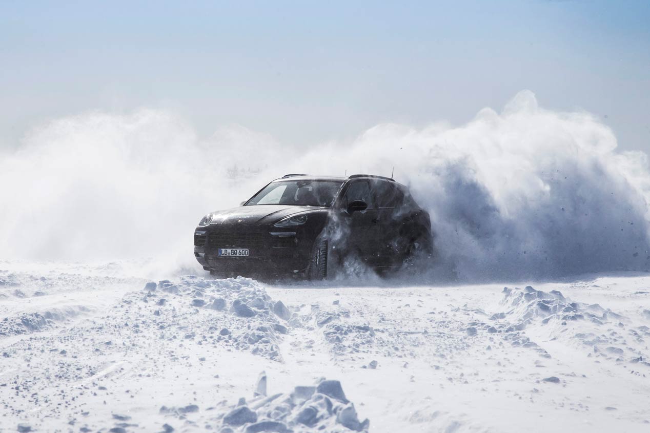 La tercera generación del Porsche Cayenne pasa por multitud de pruebas