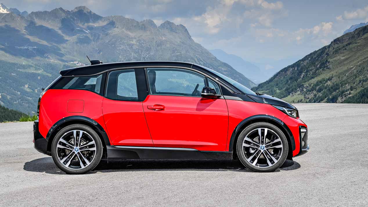 El BMW i3 se renueva mejorando su equipamiento, conectividad y conducción