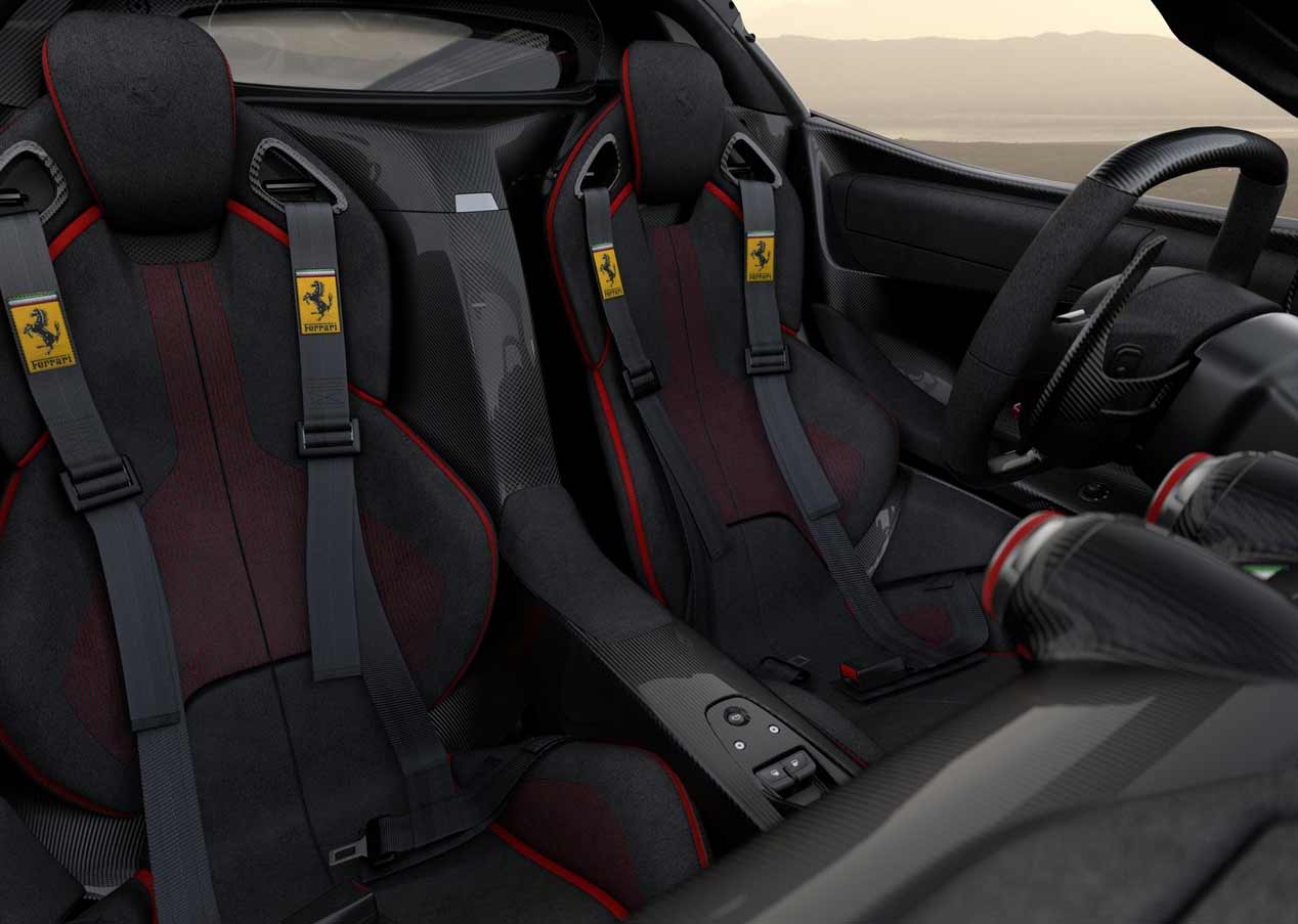 El Ferrari LaFerrari Aperta más solidario