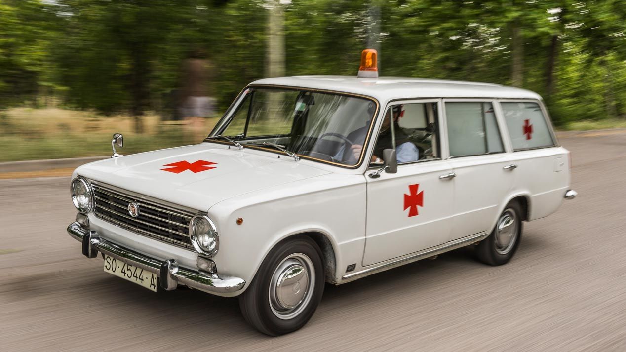 Seat 124 Ambulancia: probamos un coche histórico