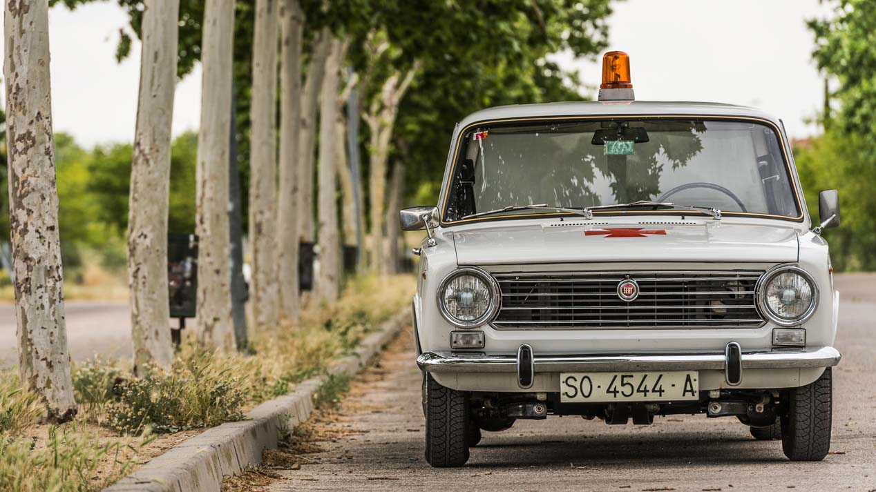 Seat 124 Ambulancia: probamos un coche histórico