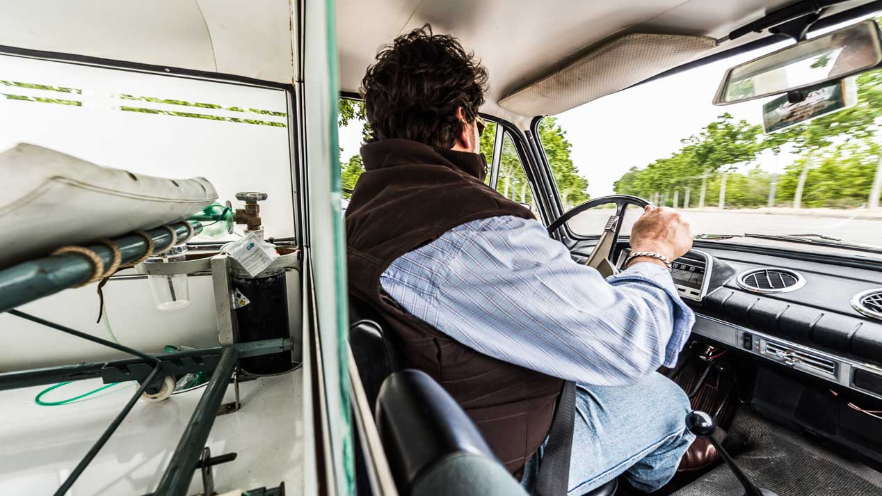 Seat 124 Ambulancia: probamos un coche histórico