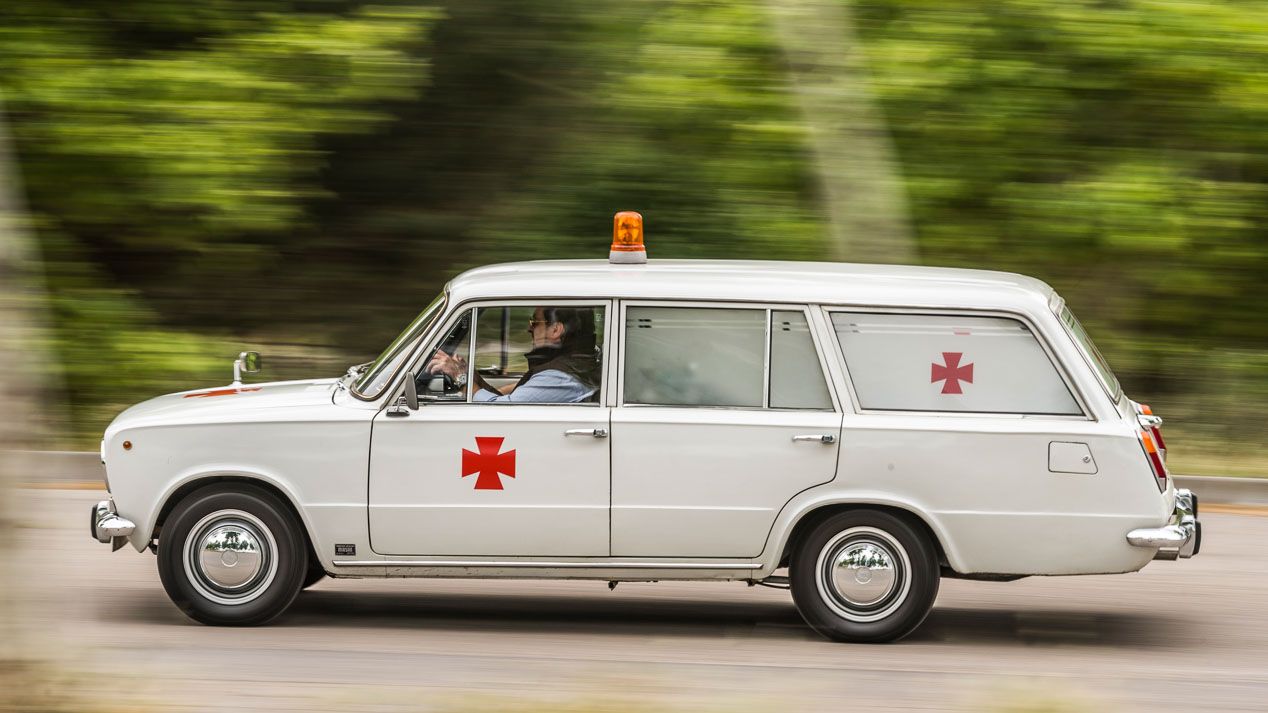 Seat 124 Ambulancia: probamos un coche histórico