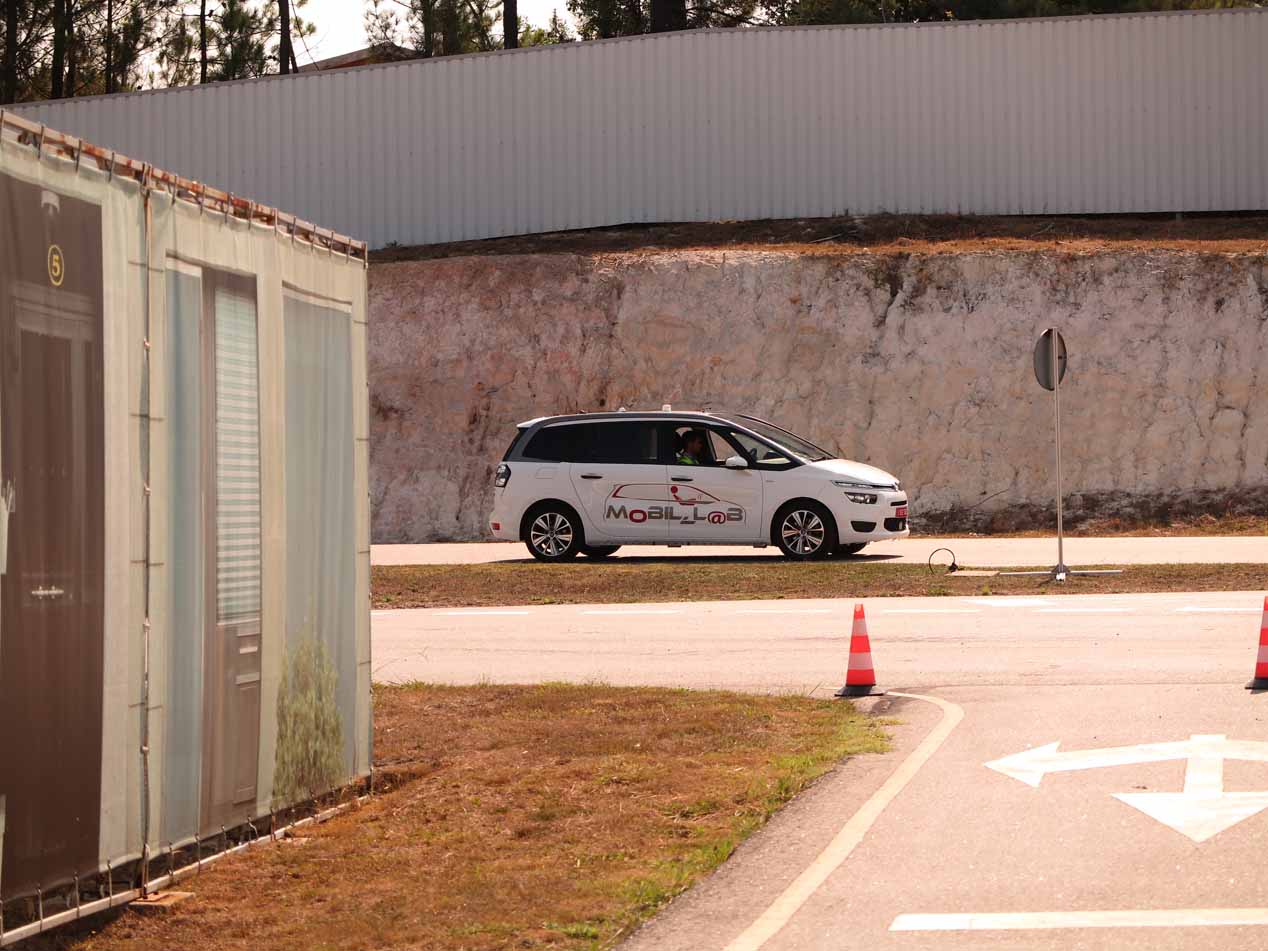 Así viene a buscarte el prototipo autónomo Citroën C4 Picasso de conducción autónoma