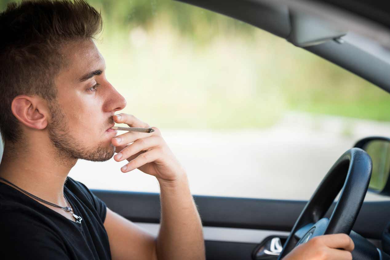Mujeres frente a hombres conductores: ¿quiénes tienen menos accidentes?