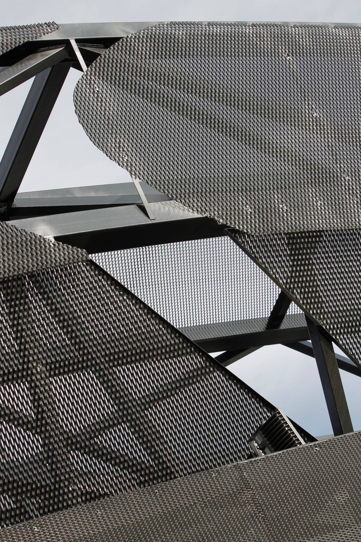 Así luce el nuevo puente Dunlop del Circuito del Jarama