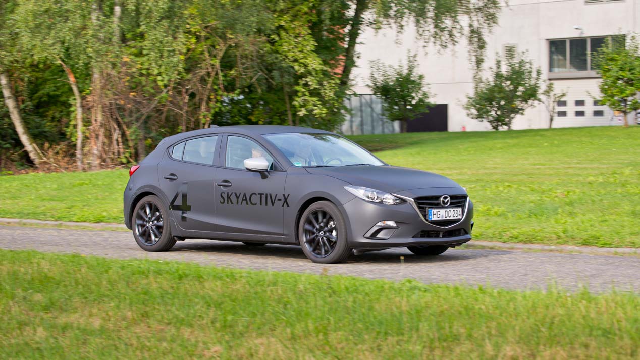 Skyactiv-X conducimos el motor de gasolina que funciona como un Diesel