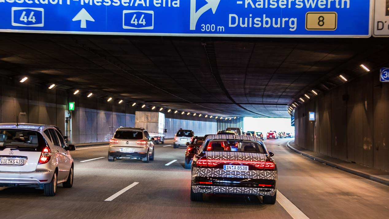 Audi traffic jam pilot: la conducción autónoma del nuevo Audi A8