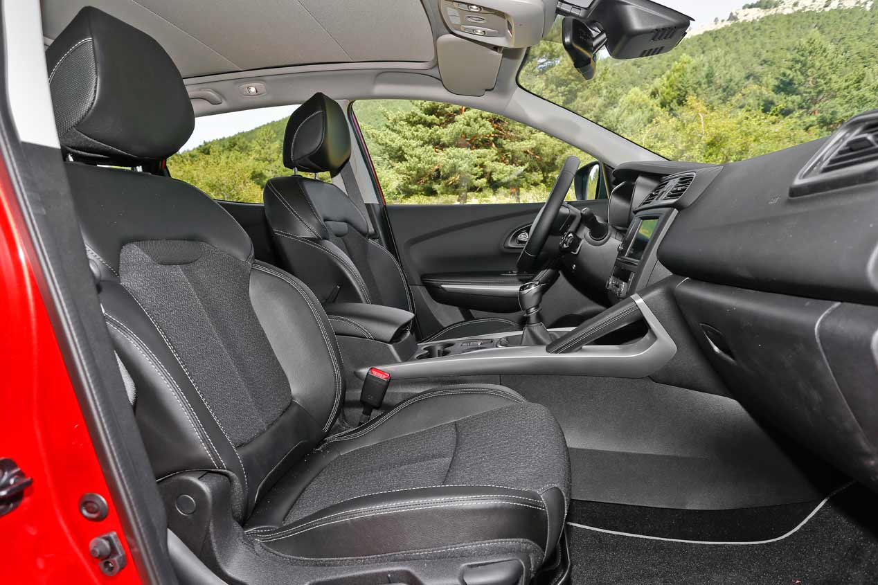 Seat Ateca 1.4 EcoTSI, Mazda CX-5 2.0 Skyactiv-G y Renault Kadjar 1.6 TCe