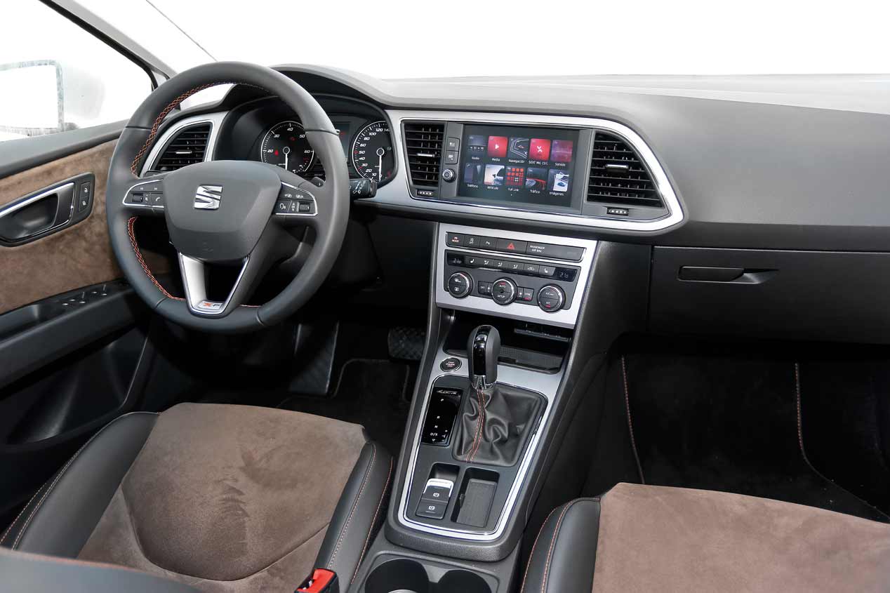 Peugeot 3008 BlueHDI 180 vs Seat León X-Perience TDI 184