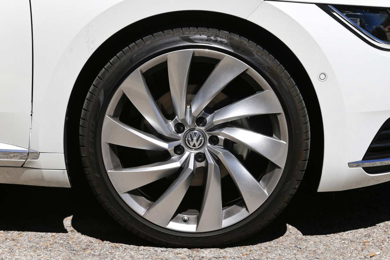 VW Arteon 2.0 TDI DSG: superprueba y mediciones